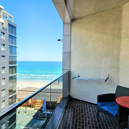 Mamaia-nordcom Exclusiviste, La Plaja Azimuth