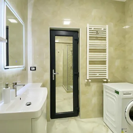 Mamaia-nordcom Exclusiviste, La Plaja Azimuth * Năvodari