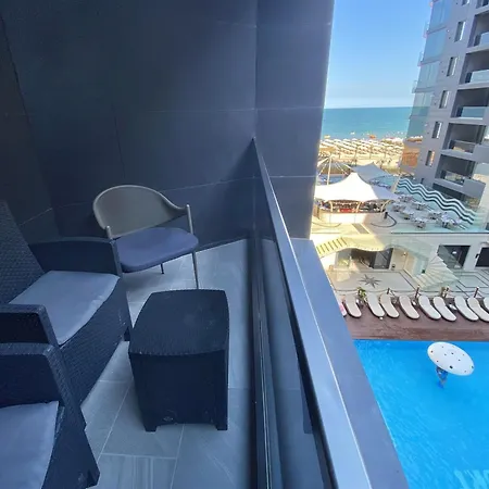 Mamaia-nordcom Exclusiviste, La Plaja Azimuth Năvodari