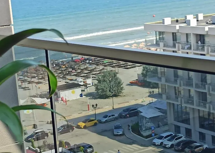 Mamaia-nordcom Exclusiviste, La Plaja Azimuth