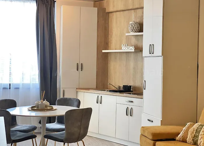 Mamaia-nordcom Exclusiviste, La Plaja Azimuth